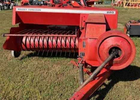 Massey Ferguson 220 Square Baler – Used